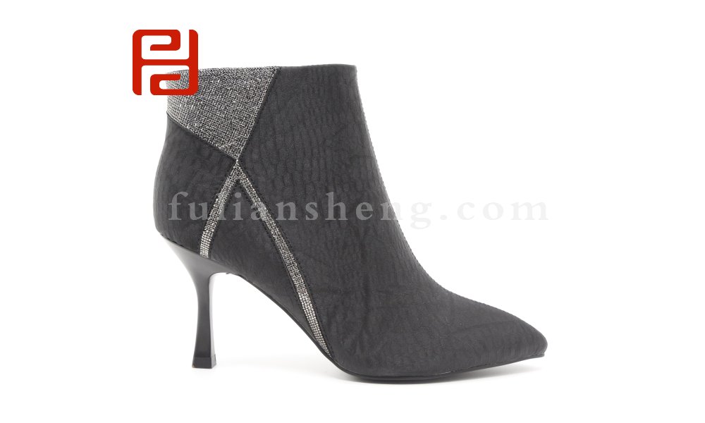 福連升尖頭靴2020時尚水鉆高跟棉鞋女冬季加絨氣質(zhì)細跟短靴圖片