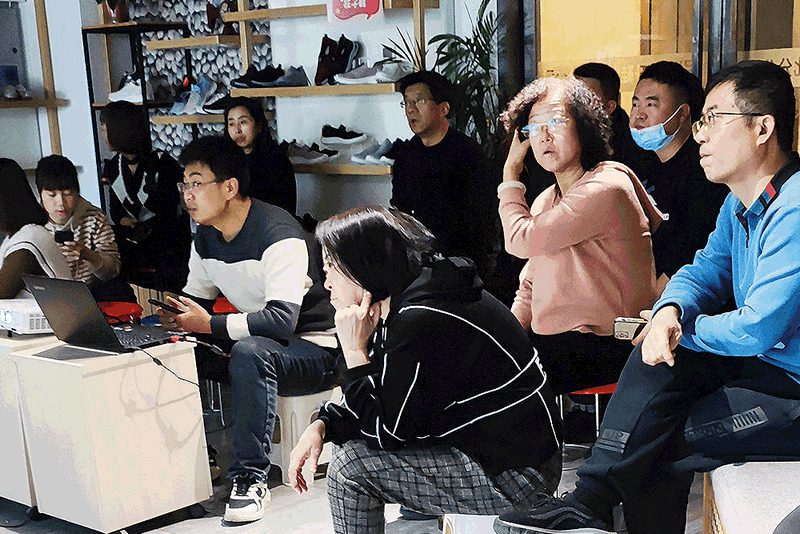 《悠享春意 自然之履》2022福連升春季新品訂貨會圓滿成功!(圖9) 西北分公司訂貨現