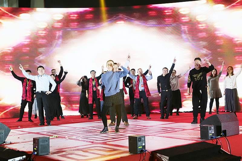 《攜手共贏新里程》福連升2018年度表彰大會(huì)!(圖23) 234A4333.jpg