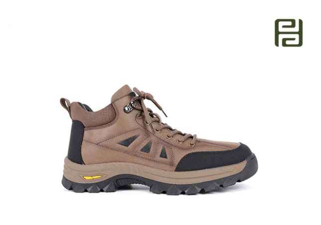 福連升冬季越野戶外靴強抓地擋嚴寒暢行戶外 	